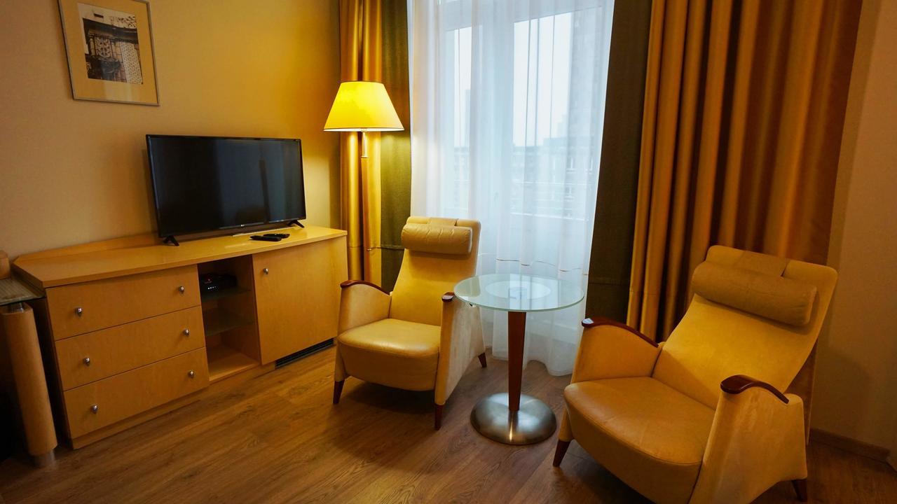 Brass Suites Łódź Extérieur photo